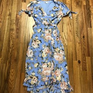 Adorable Floral Dress- Perfect for Spring!